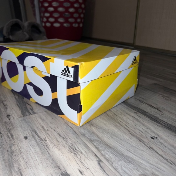 Adidas UltraBoost 4.0 ‘Triple Black Gold’ - US 5 WOMEN (US 4 MEN) - Picture 8 of 10